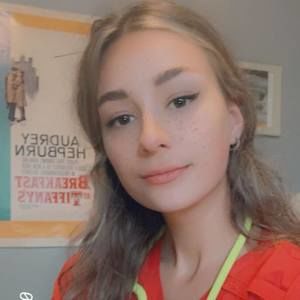 Meet your Posher, Kayley